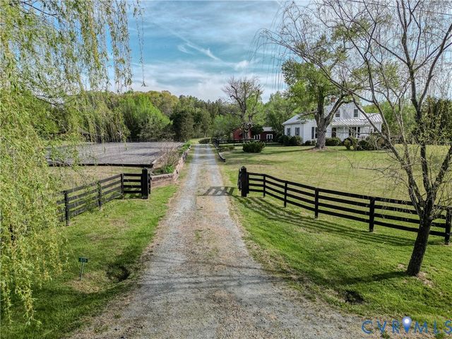 575 Perkins Rd, Kents Store, VA 23084