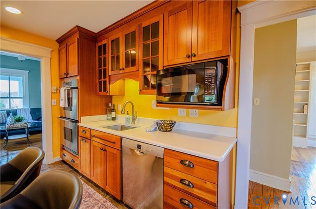575 Perkins Rd, Kents Store, VA 23084