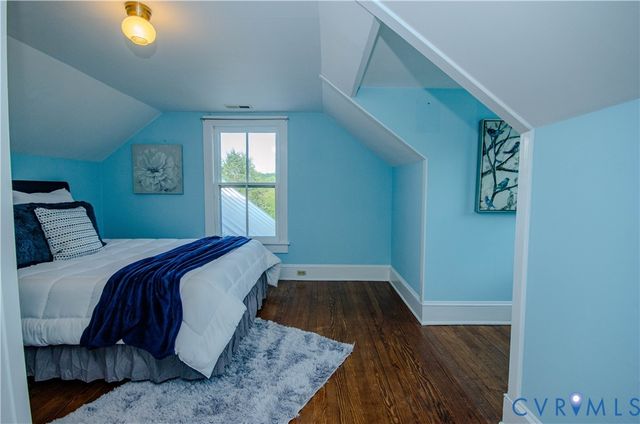 575 Perkins Rd, Kents Store, VA 23084