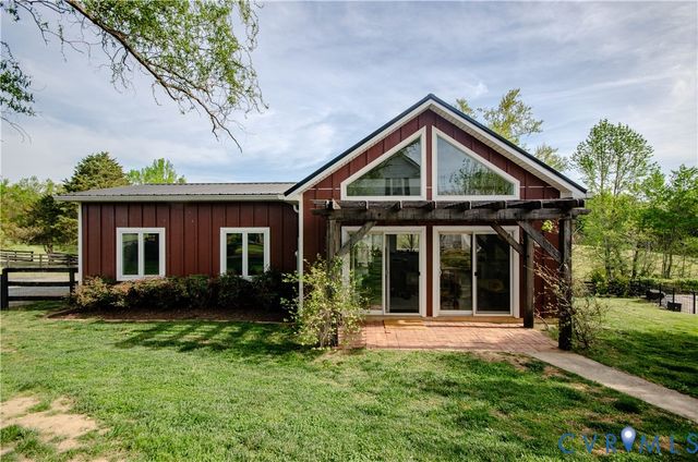 575 Perkins Rd, Kents Store, VA 23084