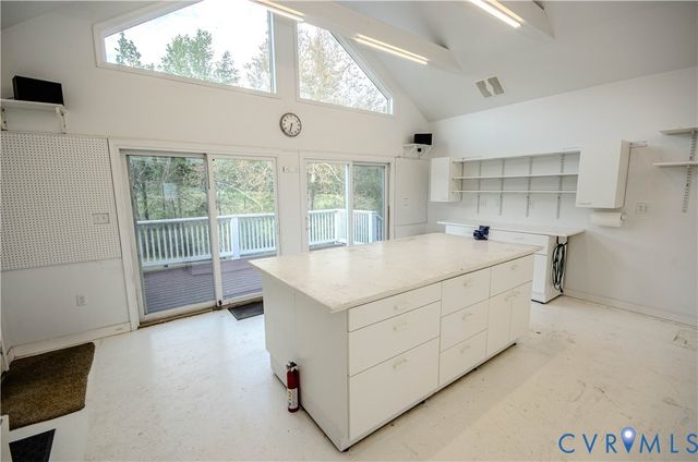 575 Perkins Rd, Kents Store, VA 23084