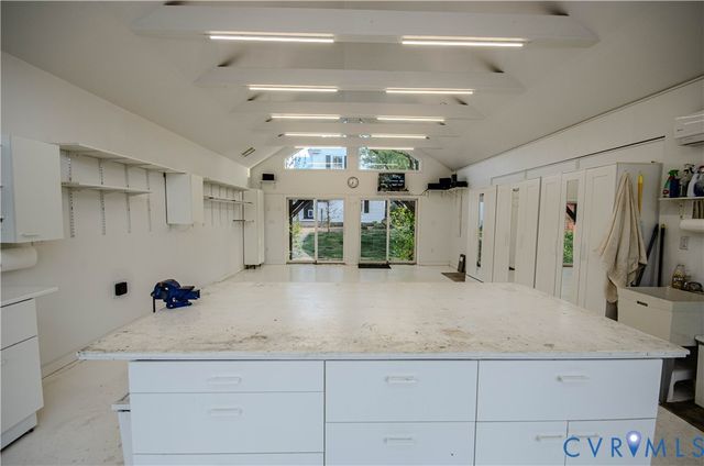 575 Perkins Rd, Kents Store, VA 23084