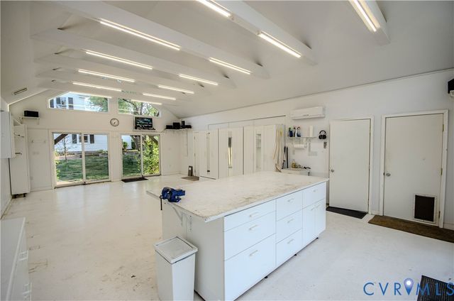 575 Perkins Rd, Kents Store, VA 23084