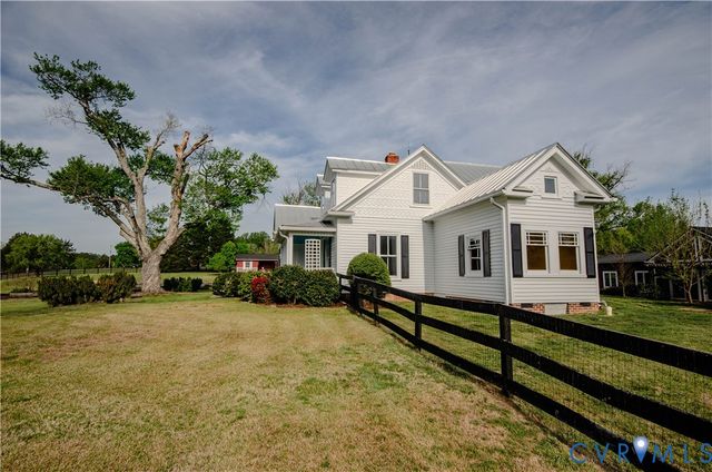 575 Perkins Rd, Kents Store, VA 23084