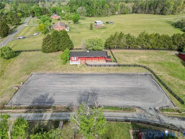 575 Perkins Rd, Kents Store, VA 23084