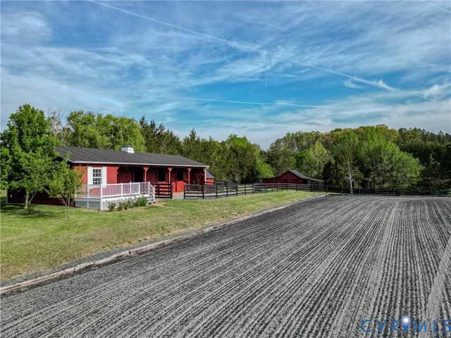 575 Perkins Rd, Kents Store, VA 23084