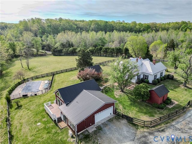 575 Perkins Rd, Kents Store, VA 23084