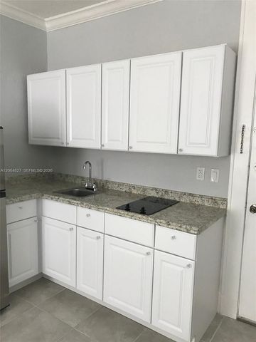 124 Mendoza Avenue 8A, Coral Gables, FL 33134