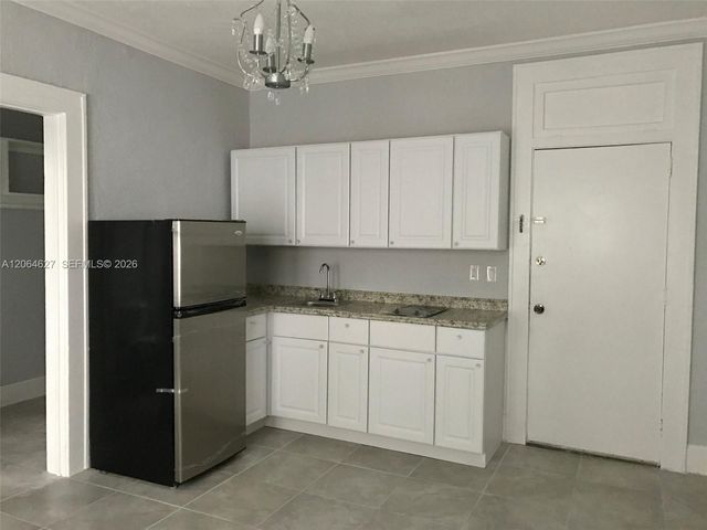 124 Mendoza Avenue 8A, Coral Gables, FL 33134