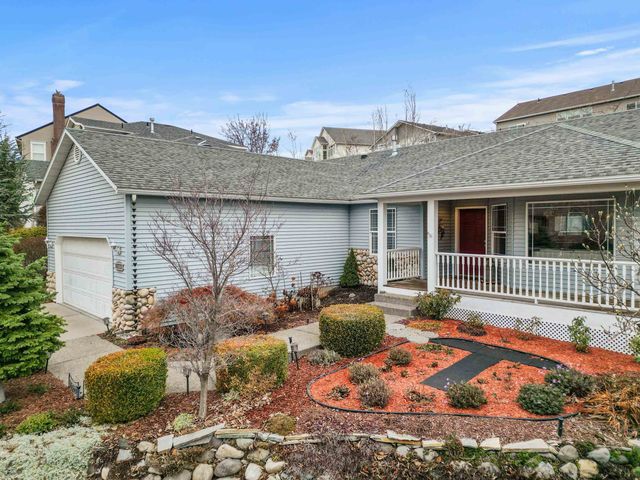 8915 E Parkside Ln, Spokane, WA 99217