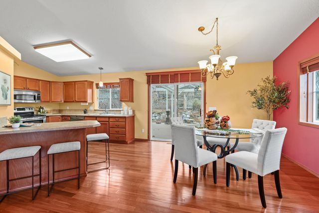 8915 E Parkside Ln, Spokane, WA 99217