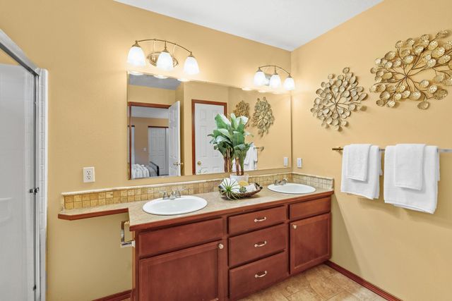 8915 E Parkside Ln, Spokane, WA 99217