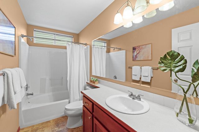 8915 E Parkside Ln, Spokane, WA 99217