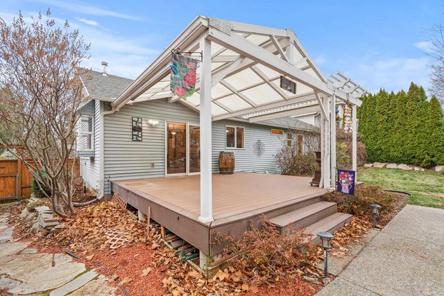 8915 E Parkside Ln, Spokane, WA 99217