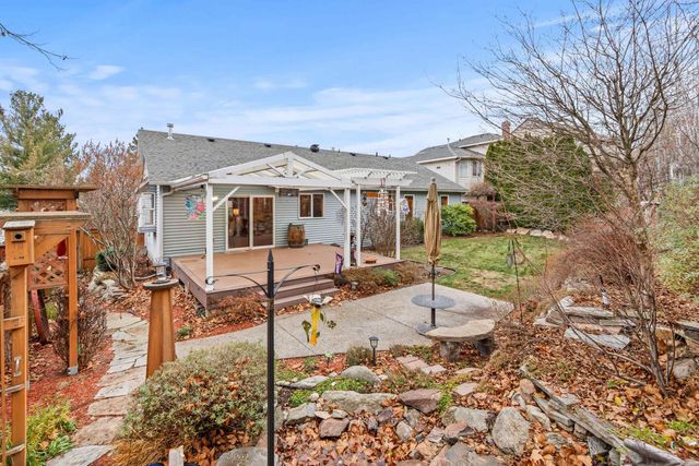 8915 E Parkside Ln, Spokane, WA 99217