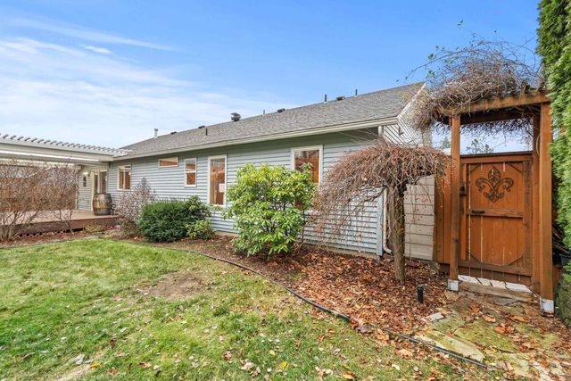 8915 E Parkside Ln, Spokane, WA 99217