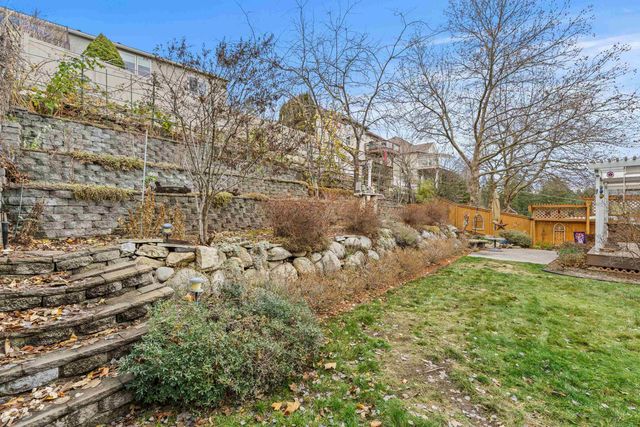 8915 E Parkside Ln, Spokane, WA 99217