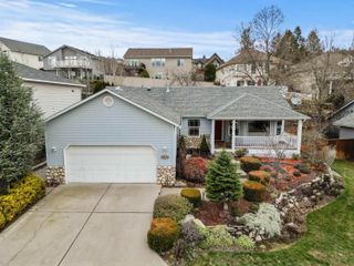 8915 E Parkside Ln, Spokane, WA 99217