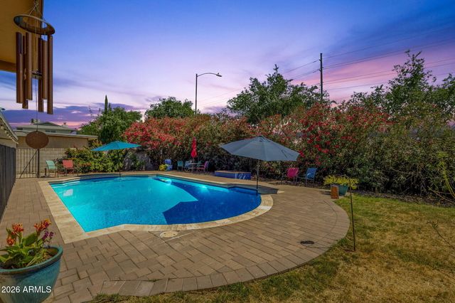 5719 W ZOE ELLA Way, Glendale, AZ 85306