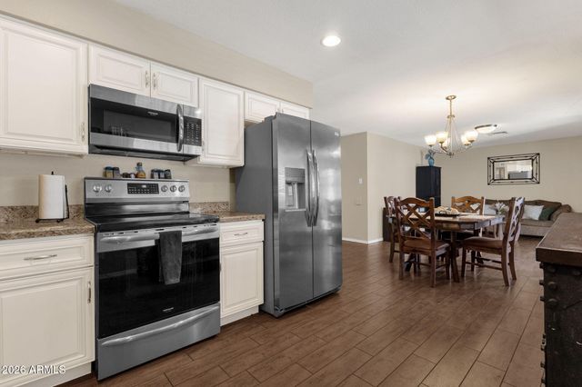 5719 W ZOE ELLA Way, Glendale, AZ 85306