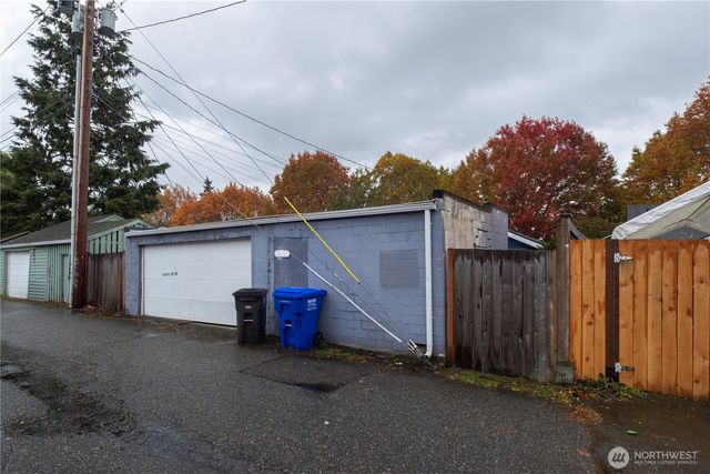 1628 McDougall Avenue, Everett, WA 98201
