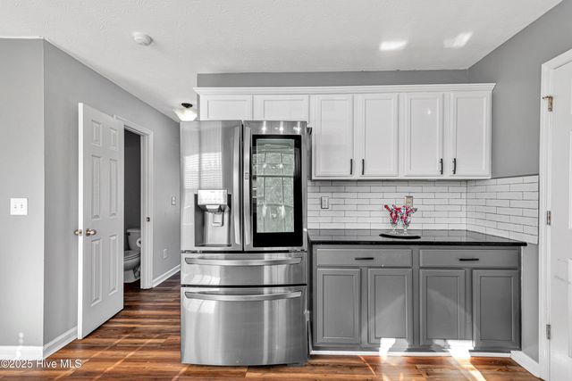 200 Honey Court E, Jacksonville, NC 28540