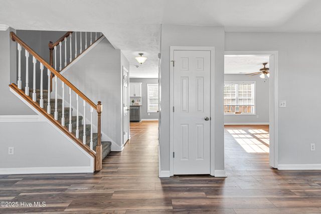 200 Honey Court E, Jacksonville, NC 28540