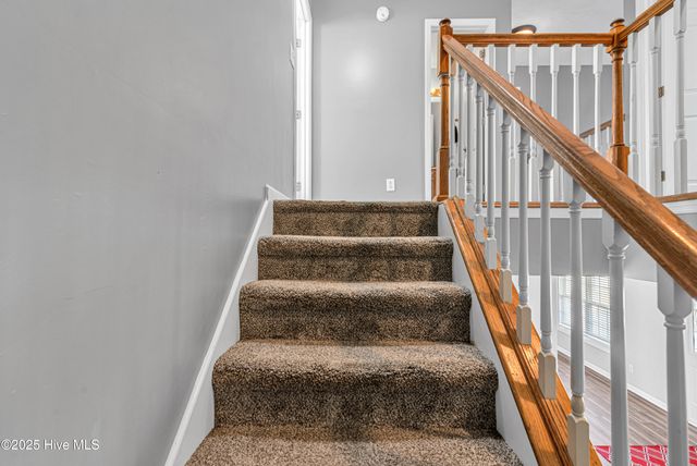 200 Honey Court E, Jacksonville, NC 28540