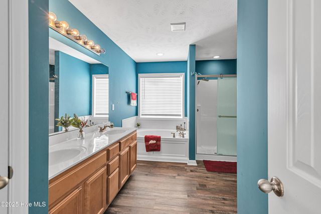 200 Honey Court E, Jacksonville, NC 28540