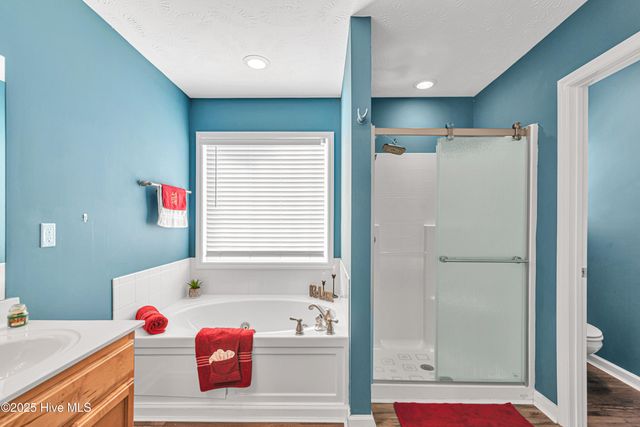 200 Honey Court E, Jacksonville, NC 28540