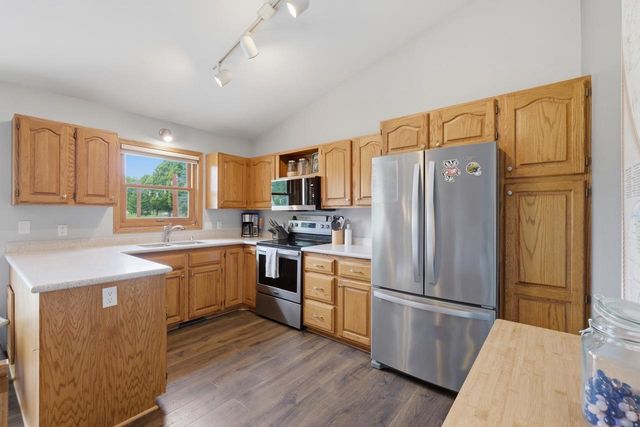 7565 W Village Crest Drive, Madison, WI 53719