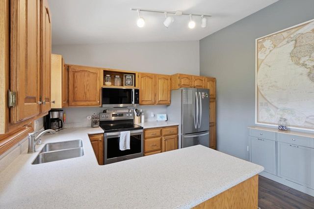 7565 W Village Crest Drive, Madison, WI 53719