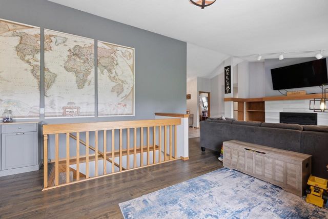 7565 W Village Crest Drive, Madison, WI 53719