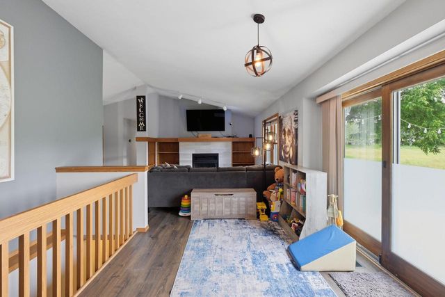 7565 W Village Crest Drive, Madison, WI 53719