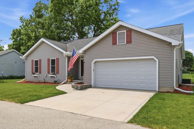 7565 W Village Crest Drive, Madison, WI 53719