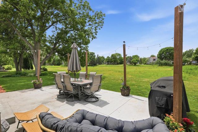 7565 W Village Crest Drive, Madison, WI 53719