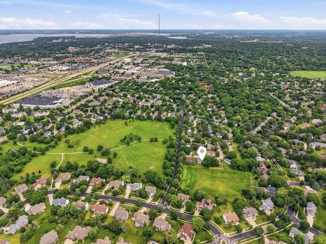 7565 W Village Crest Drive, Madison, WI 53719