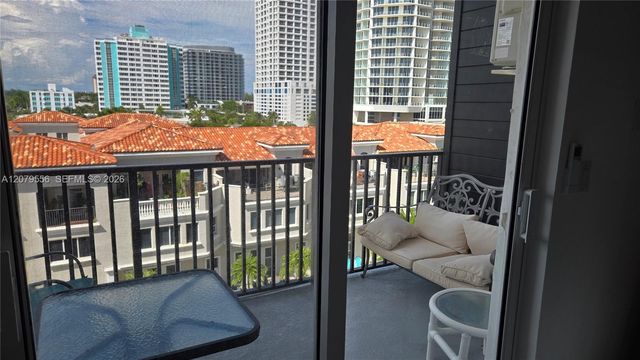 3000 Riomar Street 703, Fort Lauderdale, FL 33304
