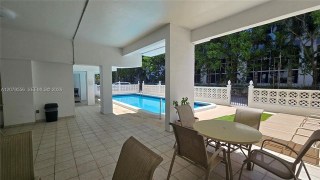 3000 Riomar Street 703, Fort Lauderdale, FL 33304
