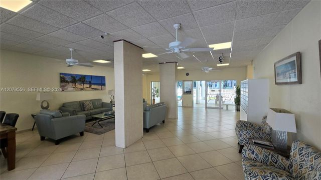 3000 Riomar Street 703, Fort Lauderdale, FL 33304