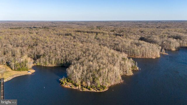 8602 ROSNI WAY, Fredericksburg, VA 22407