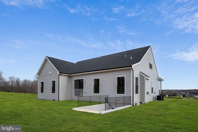 8602 ROSNI WAY, Fredericksburg, VA 22407