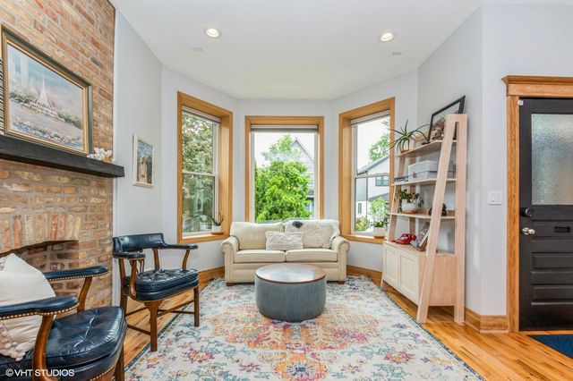 3428 W Belden Avenue 1, Chicago, IL 60647