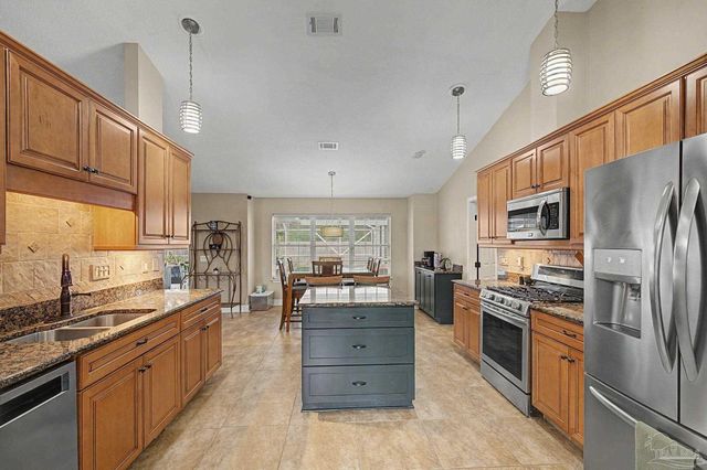 495 Riola Pl, Pensacola, FL 32506