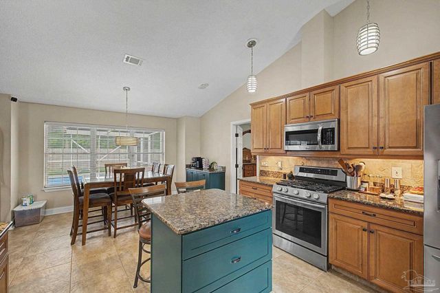 495 Riola Pl, Pensacola, FL 32506