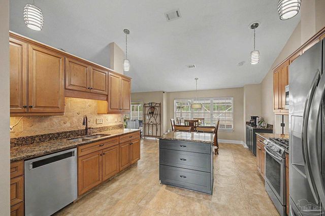 495 Riola Pl, Pensacola, FL 32506
