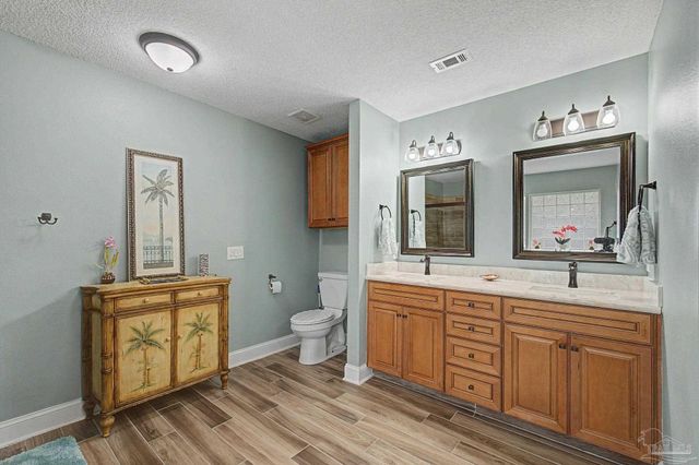495 Riola Pl, Pensacola, FL 32506