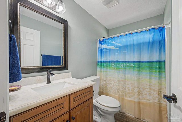 495 Riola Pl, Pensacola, FL 32506