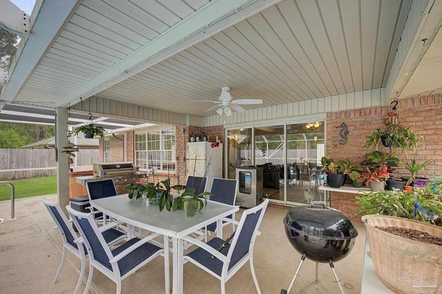 495 Riola Pl, Pensacola, FL 32506
