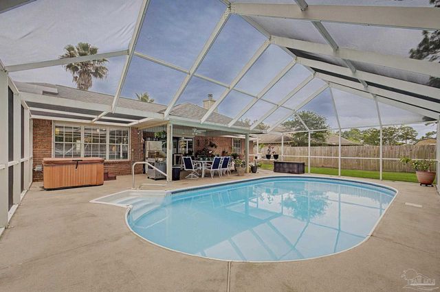 495 Riola Pl, Pensacola, FL 32506